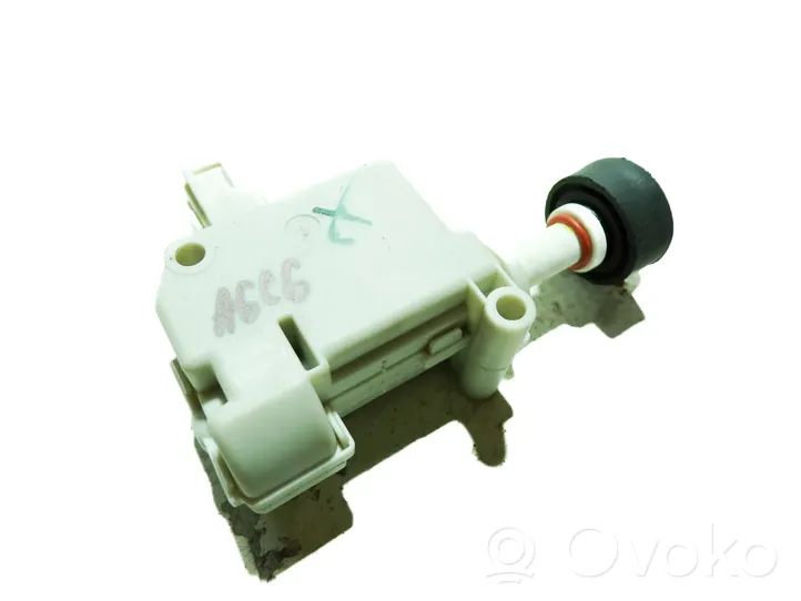 Audi A6 S6 C6 4F Serratura del tappo del serbatoio del carburante 3B0959782A