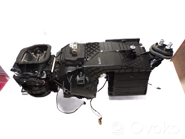 Volkswagen Touareg II Scatola climatizzatore riscaldamento abitacolo assemblata 7P1820005L