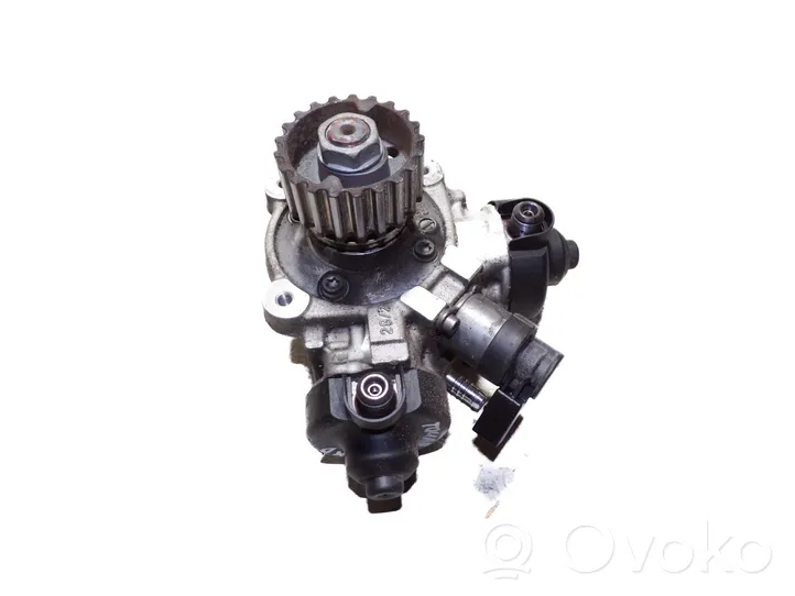 Volkswagen Touareg II Pompe d'injection de carburant à haute pression 057130755AC