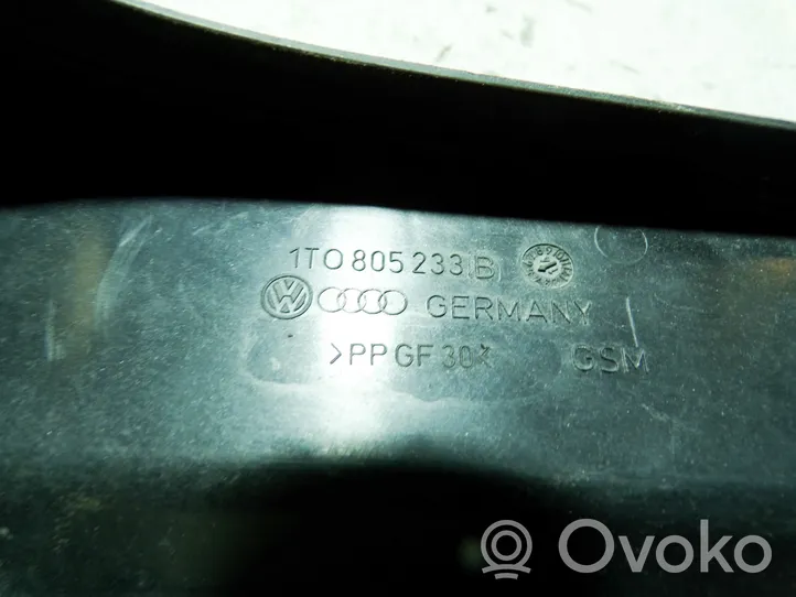 Volkswagen Caddy Kita variklio skyriaus detalė 1T0805233B