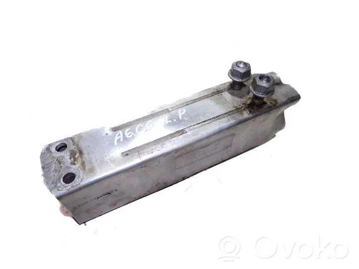 Audi A6 S6 C6 4F Smorzatore/ammortizzatore d’urto per paraurti anteriore 4F0807134