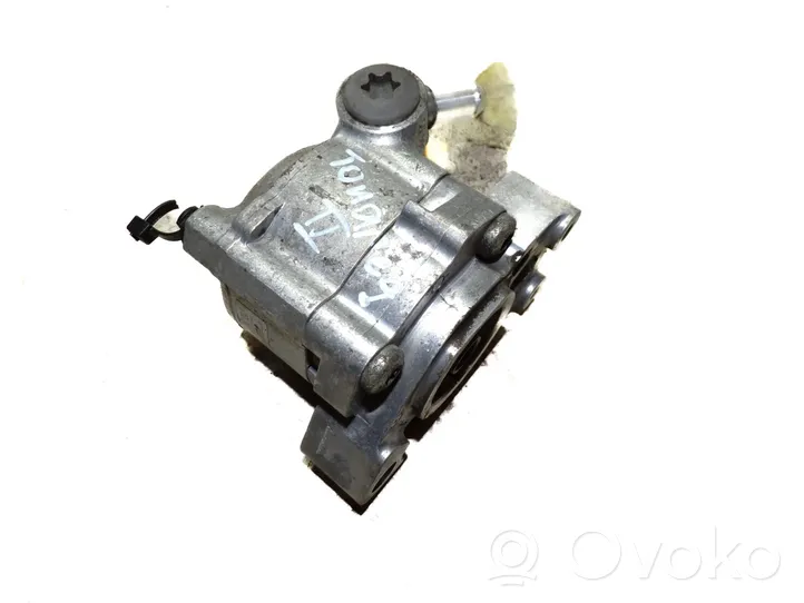 Volkswagen Touareg II Pompe de direction assistée 7P6422153F