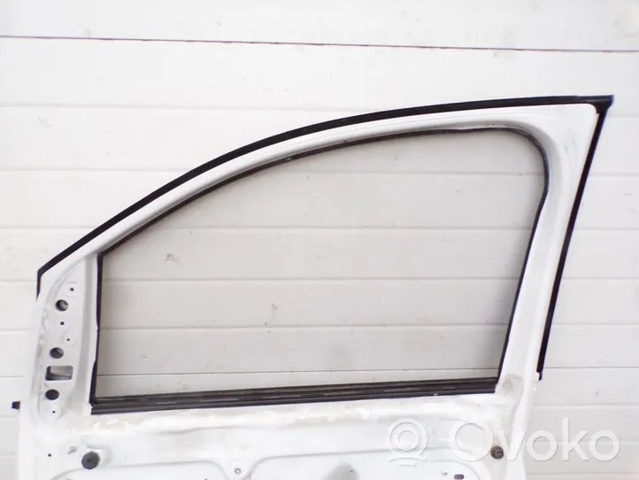 Volkswagen Caddy Front door 