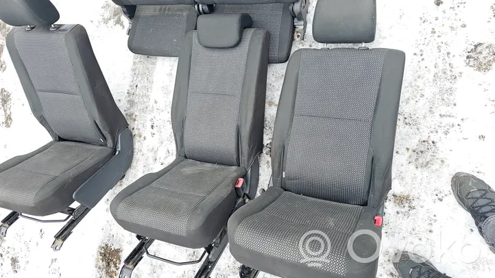 Toyota Corolla Verso AR10 Set sedili 