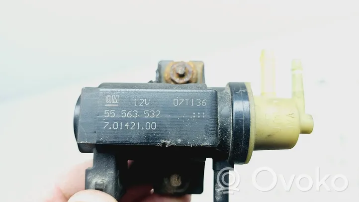 Opel Signum Turbo solenoid valve 55563532