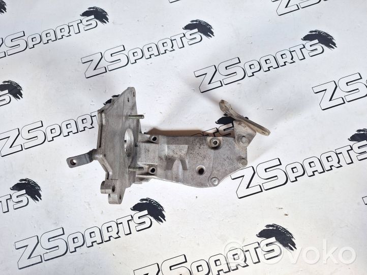 BMW 5 E34 Polttoainepumpun kiinnike 2241066