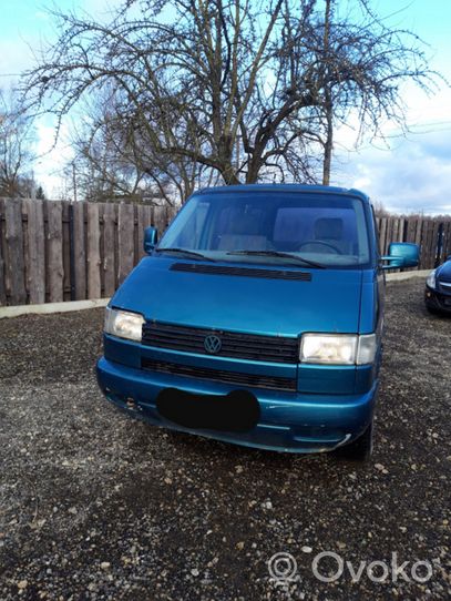 Volkswagen Multivan T4 Vano motore/cofano 