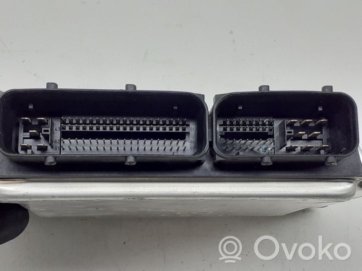 Volkswagen PASSAT B5.5 Sterownik / Moduł ECU 038906019EK