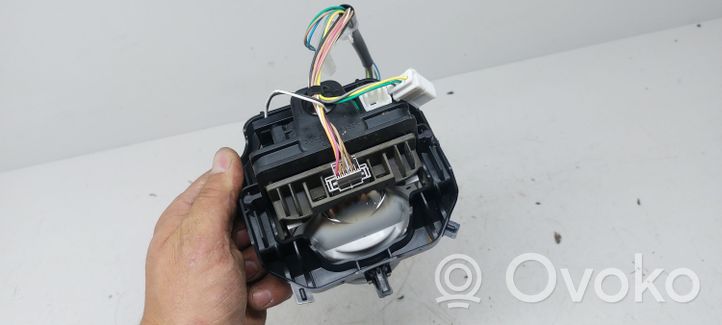 Subaru Outback (BS) Parte del faro 