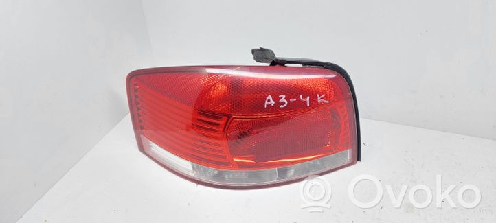 Audi A3 S3 8P Lampa tylna 8P0945095