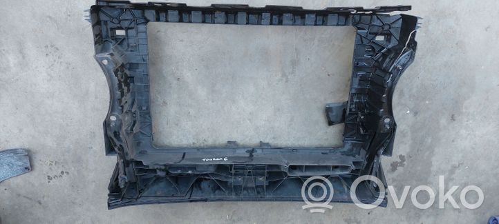 Volkswagen Touran II Radiatorių panelė (televizorius) 