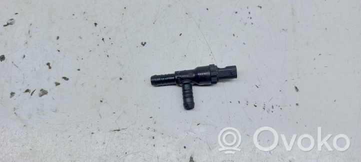 Audi Q2 - Sensore temperatura del carburante 04L919565