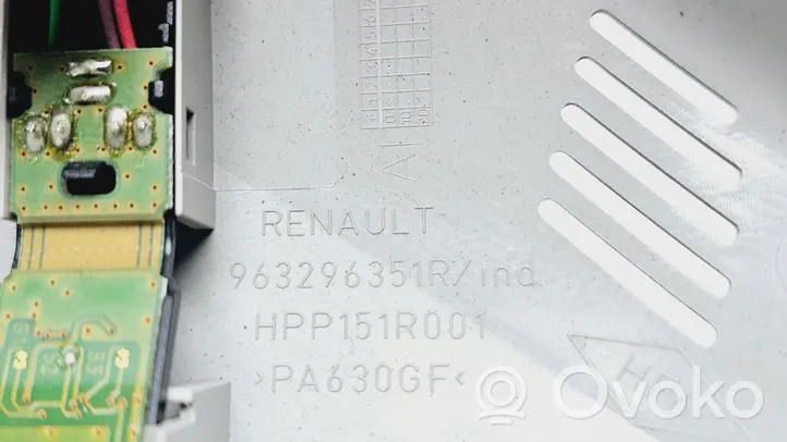 Renault Captur Wykończenie lusterka wstecznego 963D22515R