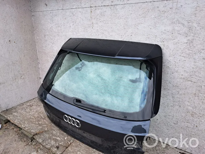 Audi A4 S4 B9 Zestaw części końcowych 