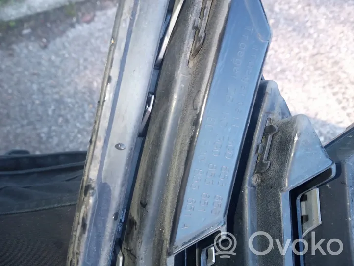 Volkswagen PASSAT B8 Grille calandre supérieure de pare-chocs avant 3G0853651A