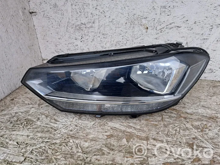 Volkswagen Touran III Lampa przednia 5TB941005A