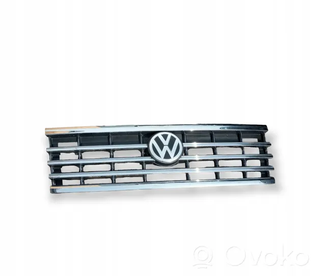 Volkswagen Touareg III Griglia superiore del radiatore paraurti anteriore 760853696