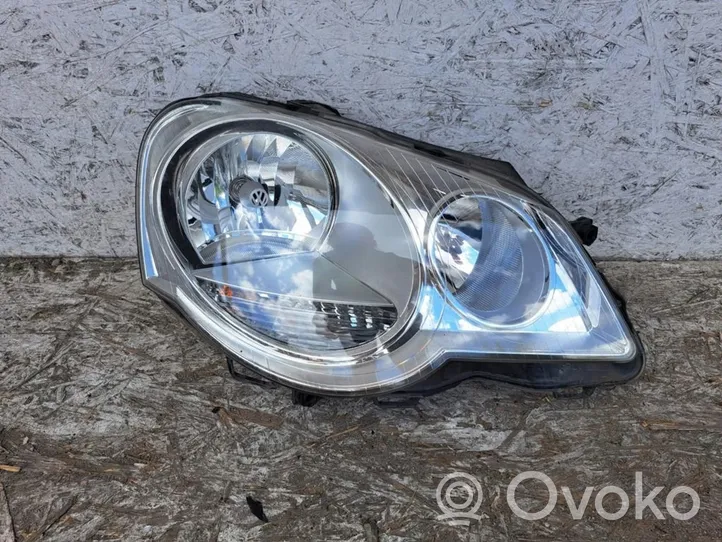 Volkswagen Polo IV 9N3 Lampa przednia 6Q1941008AT