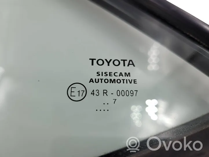 Toyota Corolla E160 E170 Vitre de fenêtre porte arrière 6818902170