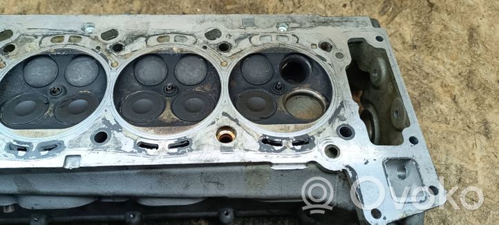 Mercedes-Benz SLS AMG Engine head R1560163301