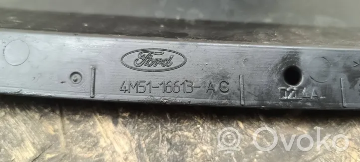 Ford Focus Pannello di supporto del radiatore (usato) 4M5116613AC
