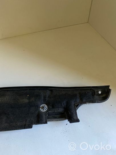 Volkswagen Golf VI Wiper trim 1K0805277