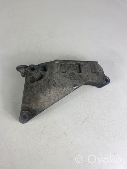 Volkswagen Transporter - Caravelle T5 Engine mounting bracket 03L199207B