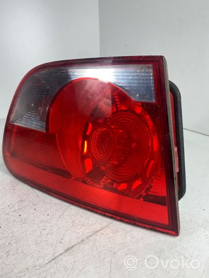 Seat Altea Lampy tylnej klapy bagażnika 5P8945093D