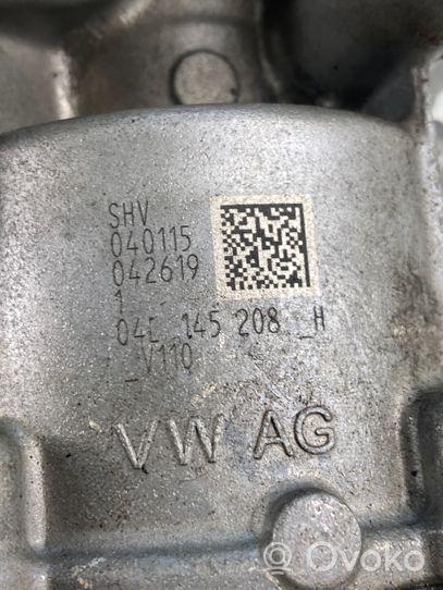 Volkswagen Golf VII Pompa olejowa 04L145208H