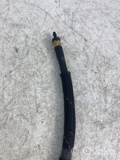 Audi A4 S4 B8 8K Fuel return line/hose CKR2138600