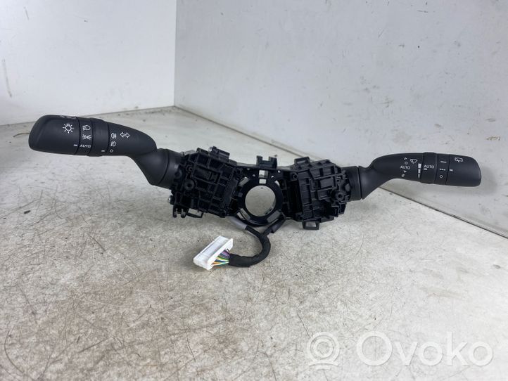 Toyota RAV 4 (XA50) Commodo, commande essuie-glace/phare 17J781