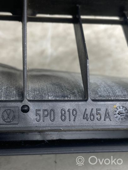 Seat Leon (1P) Kratka wentylacyjna pod zderzakiem tylnym 5P0819465A