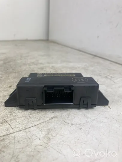 Audi A5 Gateway valdymo modulis 8R0907468R