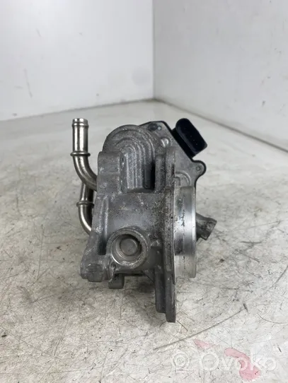 Audi A4 S4 B9 Clapet d'étranglement 04L128063T