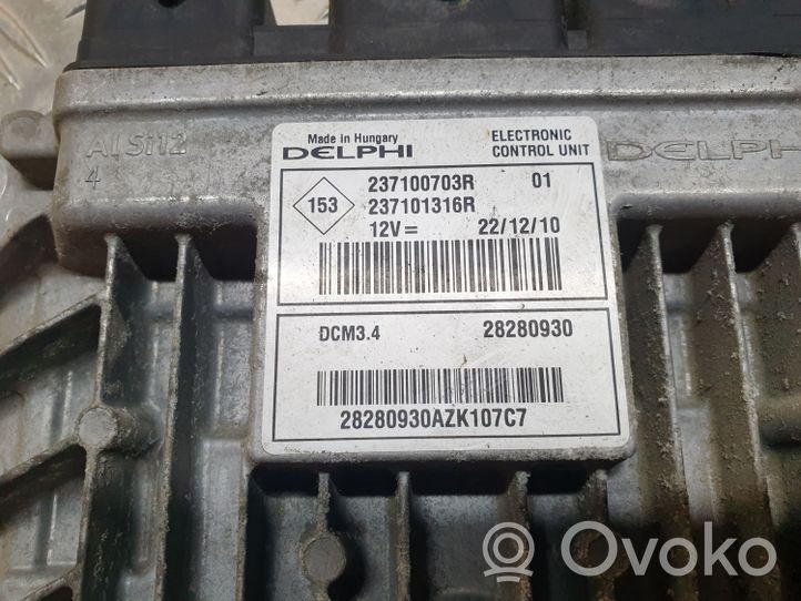 Dacia Duster Komputer / Sterownik ECU silnika 237100703R