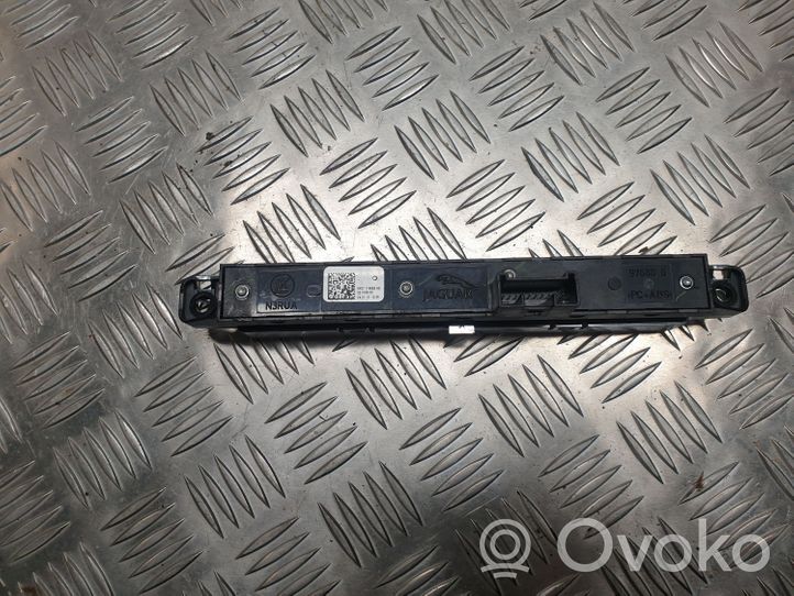 Jaguar XF Interrupteur feux de détresse 8X2311B650AB