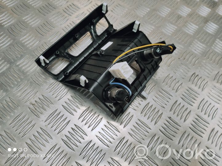 Hyundai ix35 Cornice accendisigari anteriore 846212Y900