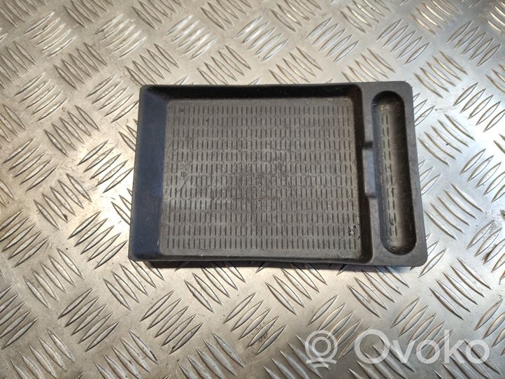 BMW X5 E70 Tapis de boîte à gants 9142117