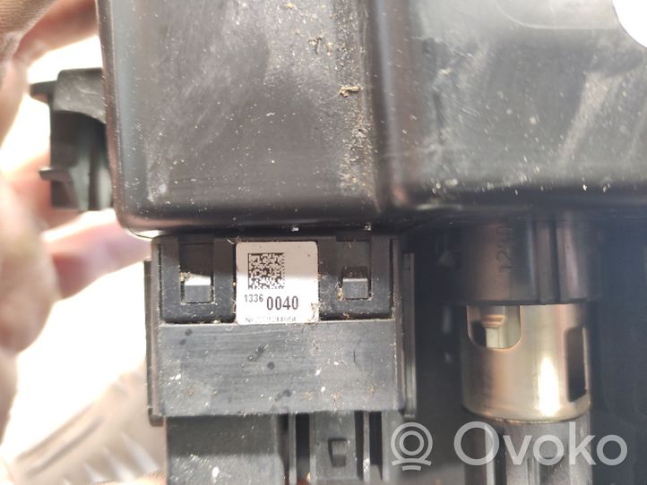 Opel Astra J Gniazdo / Złącze USB 13360040