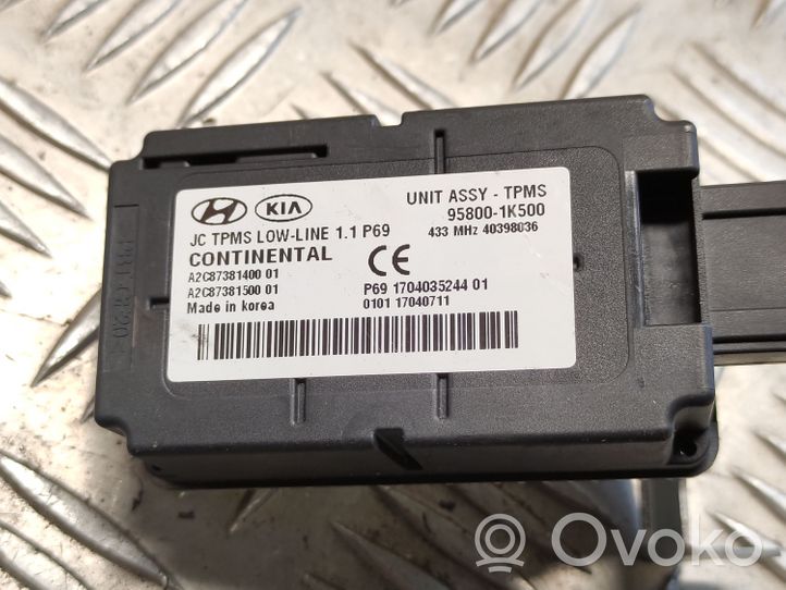 Hyundai ix20 Module de pression des pneus 958001K500