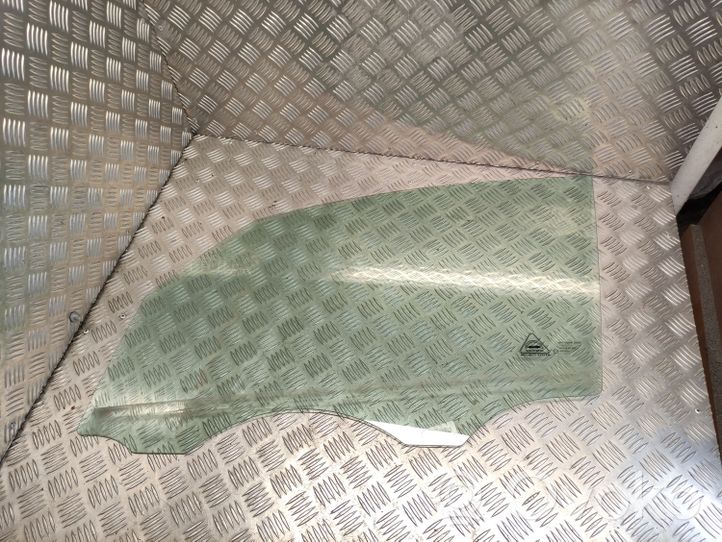 Hyundai ix20 Front door window glass four-door 