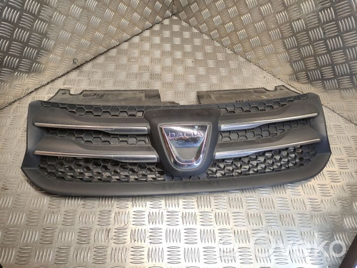 Dacia Sandero Front grill 623107634R