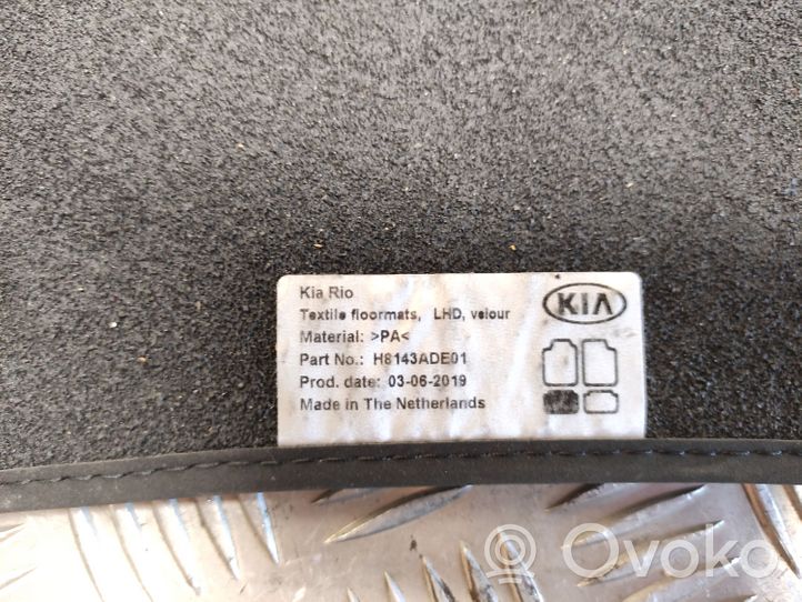 KIA Rio Set di tappetini per auto H8143ADE01