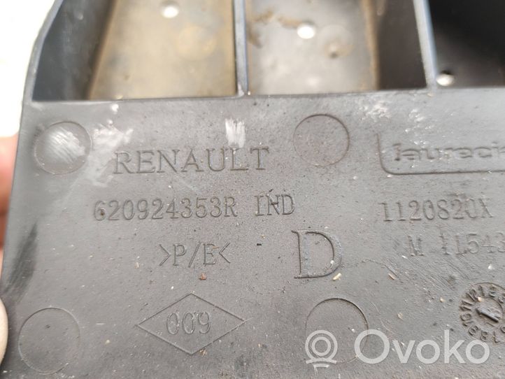 Renault Zoe Uchwyt / Mocowanie zderzaka przedniego 620924353R