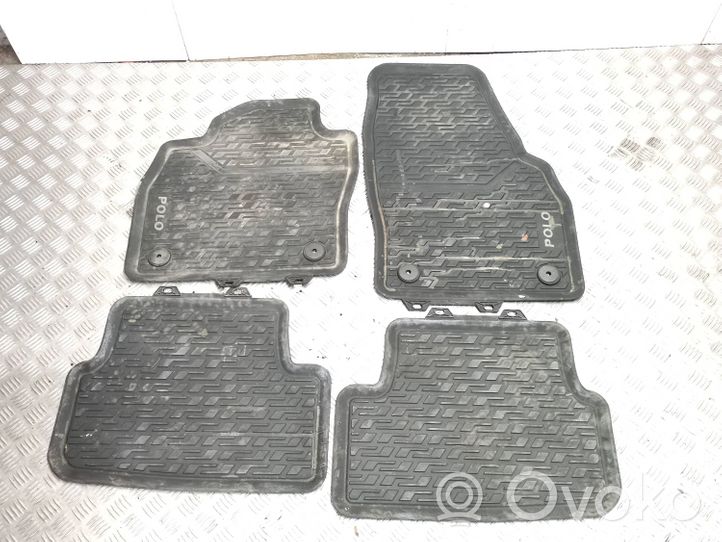 Volkswagen Polo VI AW Kit tapis de sol auto 