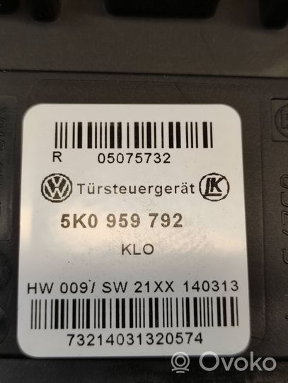Volkswagen Caddy Priekinis varikliukas langų pakėlėjo 5K0959792