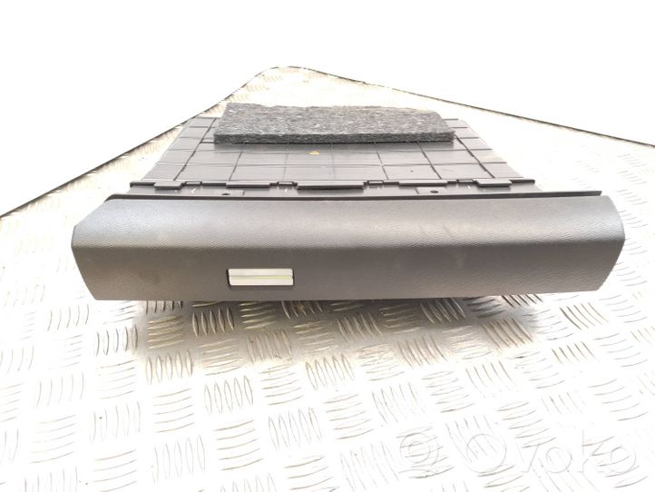 Citroen C4 III e-C4 Glove box 