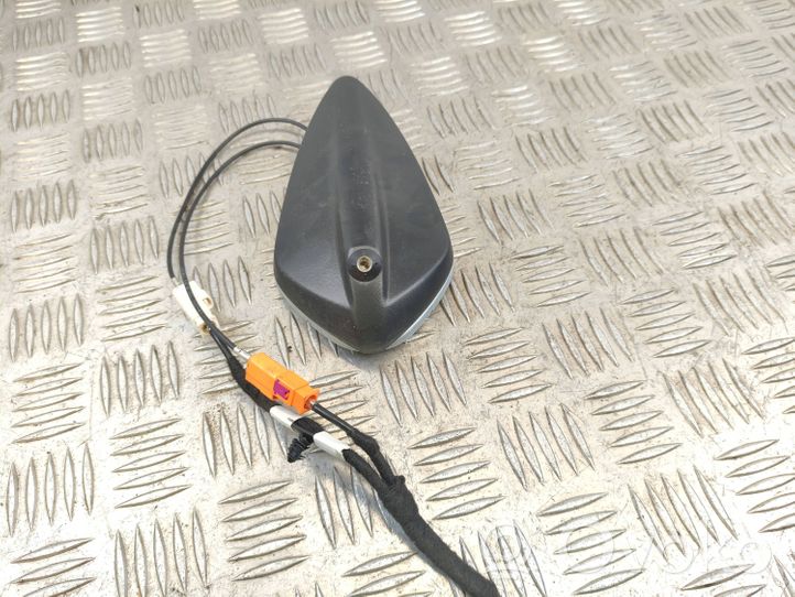 Citroen C4 III e-C4 Antenna GPS 9835734280