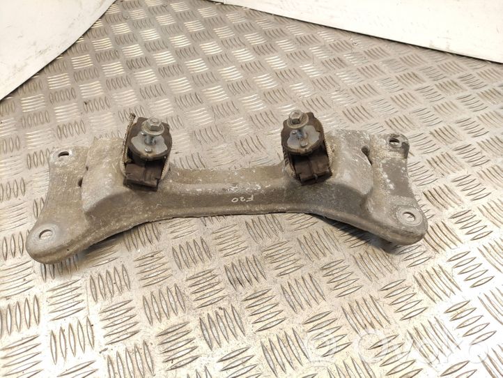 BMW 1 F20 F21 Supporto di montaggio scatola del cambio 6796807