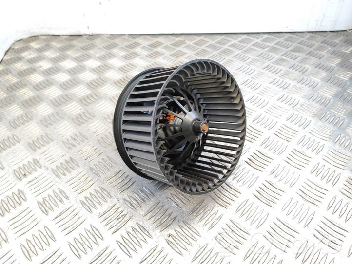 Volvo V40 Cross country Ventola riscaldamento/ventilatore abitacolo AV6N18456BA